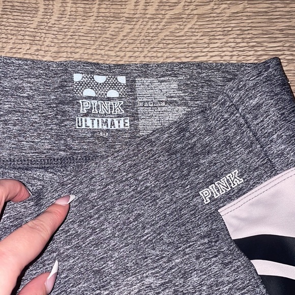 VS PINK leggings ✨ - Picture 3 of 4